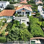 House Isabel Zara