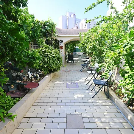 Apartman House Isabel *