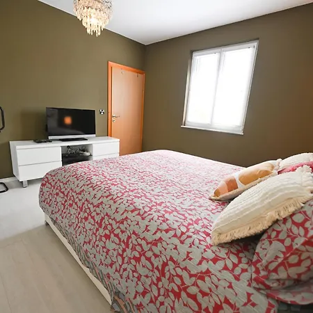 Apartman House Isabel *